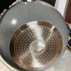 Superior Quality,Woks 28 cms BEKU .